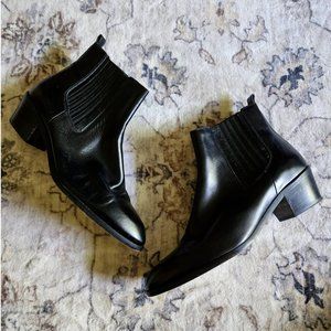 J. Crew Chelsea Boots Black Leather Pointed Toe Ankle Booties